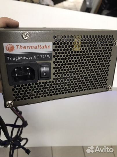 Блок питания toughpower XT thermaltake 775W