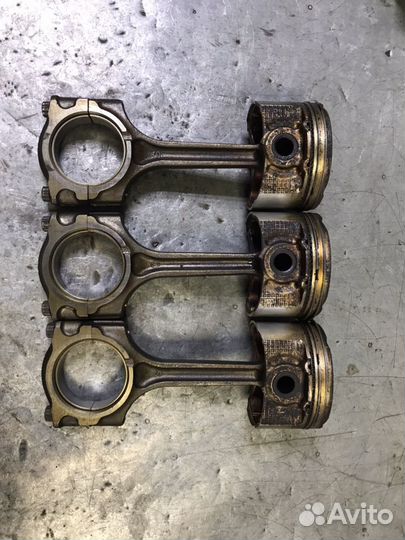 Шатун поршень мазда 3 1.6 Z6