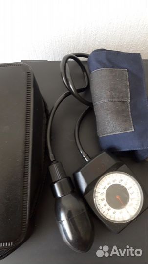 Тонометр и защитный чехол/сумка для тонометра,СССР