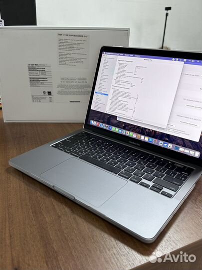 Новый Macbook pro 13 2022 M2 21 Цикл