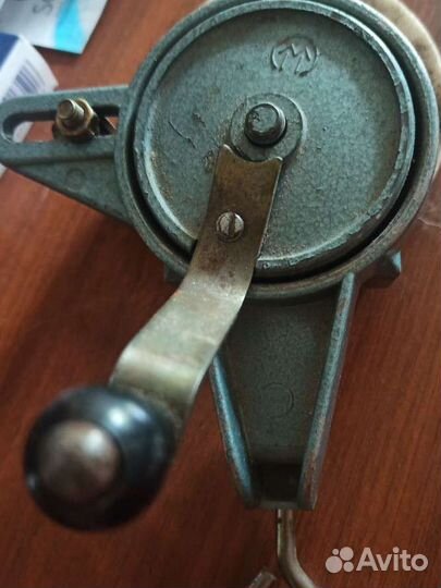 Станок для заточки ручной с точильным кругом