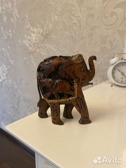 Статуэтка слон дерево