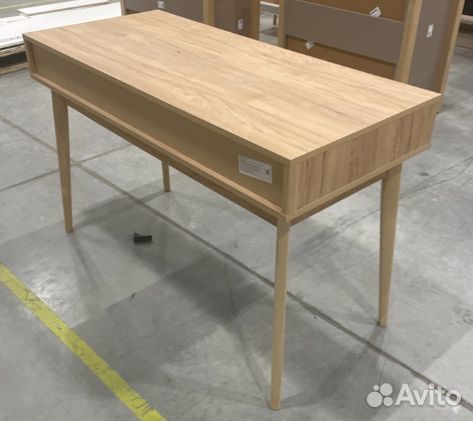 Письменный стол