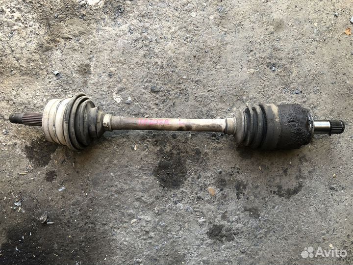 Привод левый Лада Приора