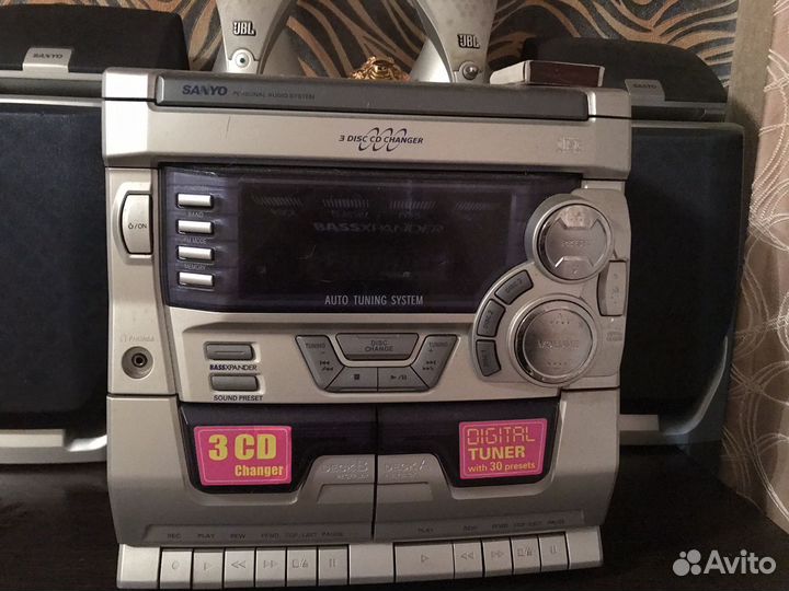 Музыкальный центр Sanyo