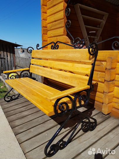 Садовая скамейка
