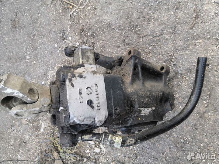 Рулевой редуктор с сервотроником бмв Е32 е34 BMW