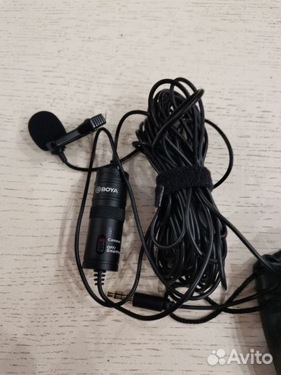 Петличный микрофон boya