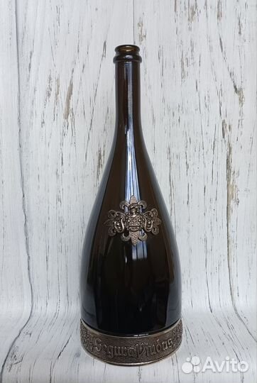 Бутылка из-под вина Segura Viudas с ящиком фирмен