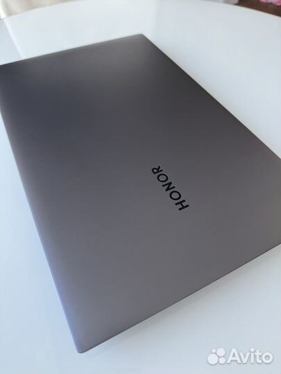 Honor magicbook pro 16