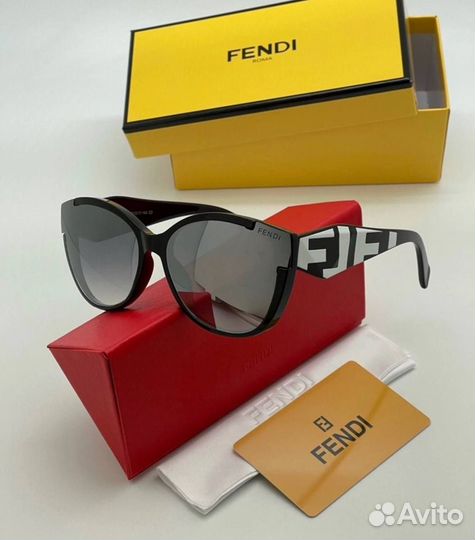 Солнцезащитные очки женские брендовые polaroid