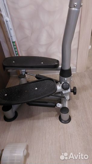 Тренажер степпер с ручками