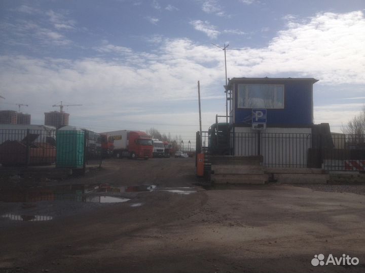 Грузовая/легковая автостоянка в Рыбацком