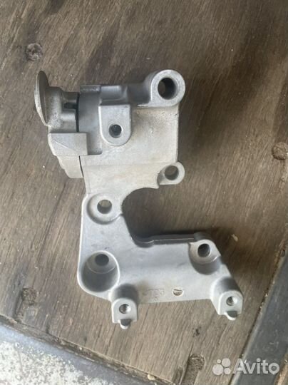 Натяжитель приводного ремня 2grfe Lexus,Toyota