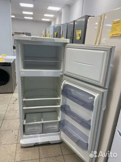 Холодильник бирюса