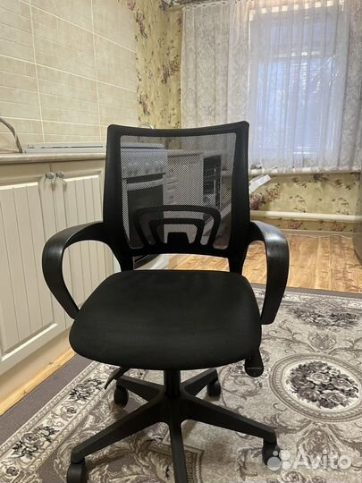 Компьютерное кресло