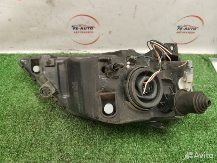 Фара галогеновая передняя левая LADA Largus