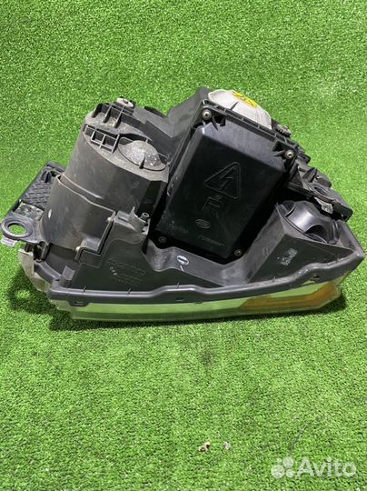 Фара правая Land Rover Discovery 3 (адаптив)