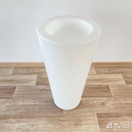 Уличные световые LED вазоны и горшки для растений