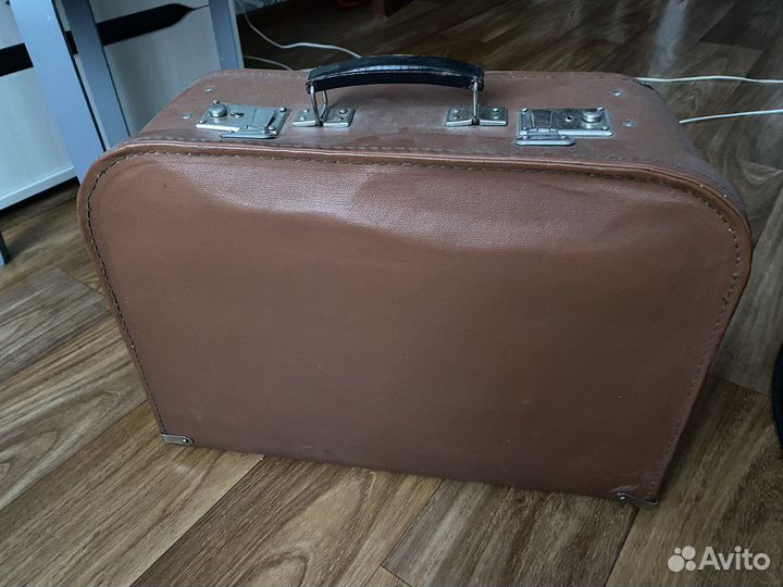 Швейная машина Волга