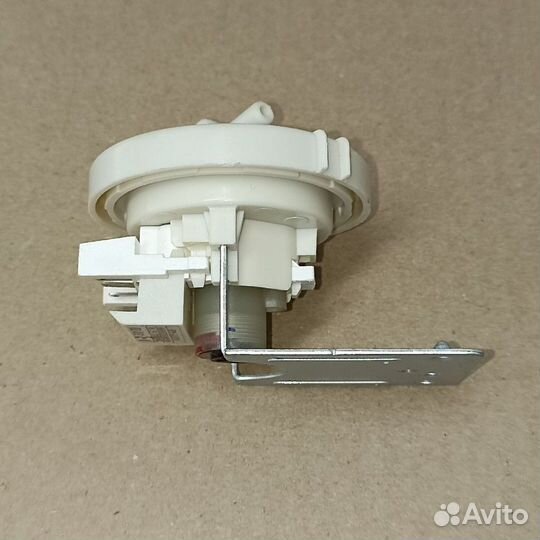 Прессостат (датчик уровня воды) для стиральной маш