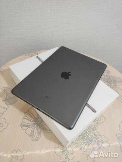 iPad 8 2020 (8 поколения / 32GB)