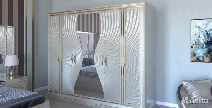 Спальный гарнитур