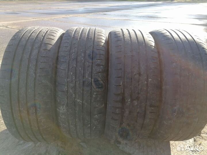 Kumho Ecsta HS51 215/50 R17