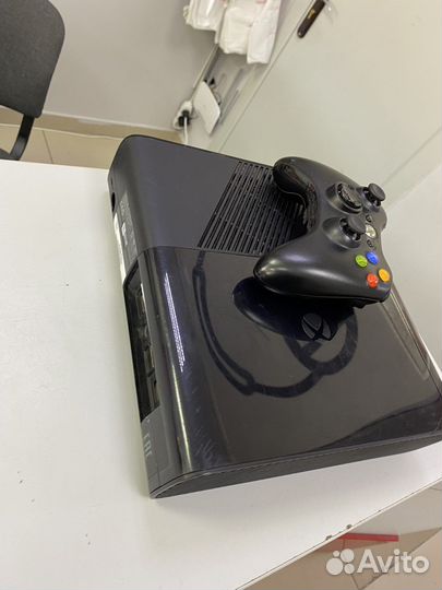 Приставка Xbox 360