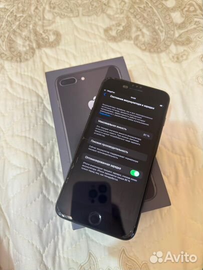 iPhone 8 Plus, 64 ГБ