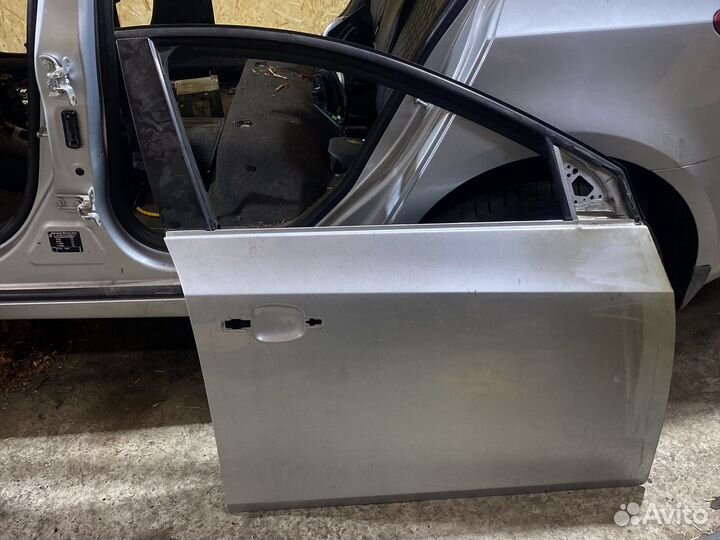 Дверь передняя правая Chevrolet Cruze