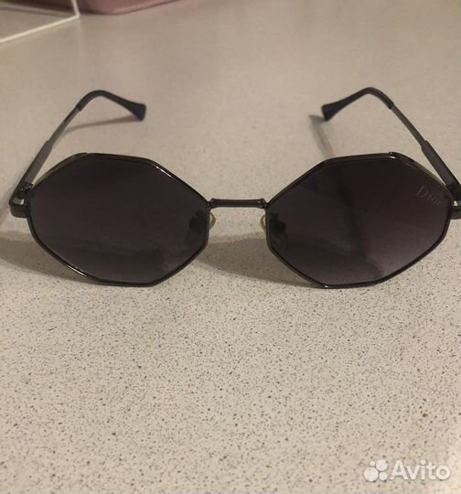 Солнцезащитные очки