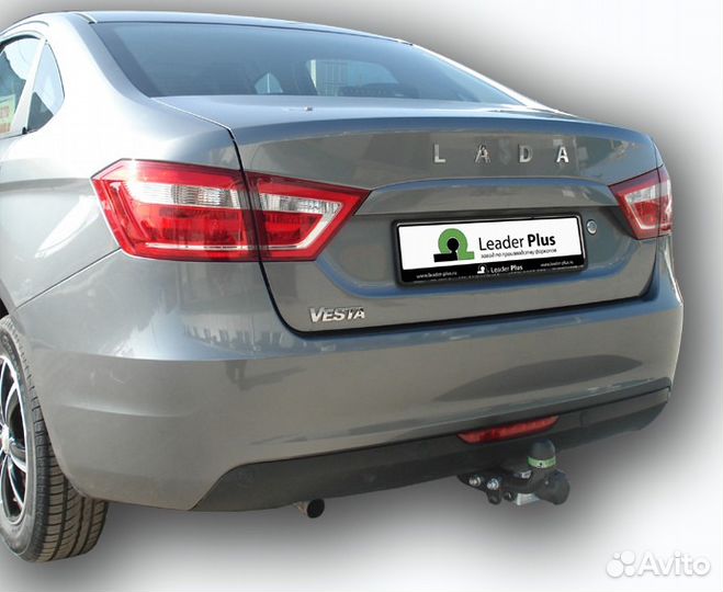 Фаркоп (тсу) на LADA Vesta