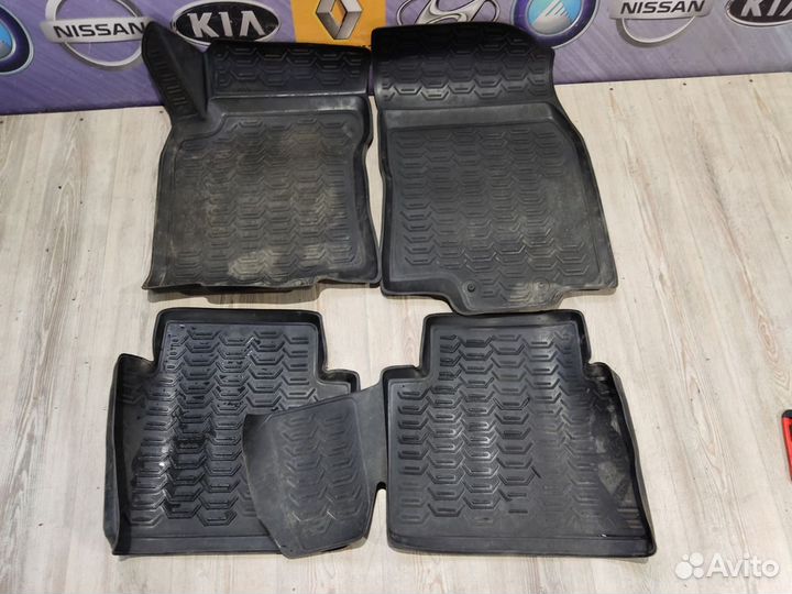 Ковры салона Nissan X-trail T32 Лев, Прав
