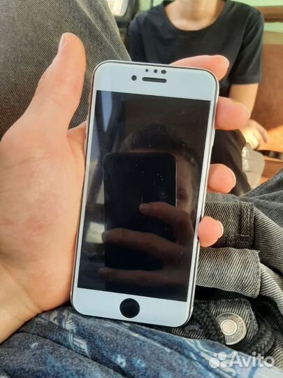 iPhone SE (2020), 64 ГБ