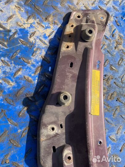 Панель рамки радиатора Chery Very A13