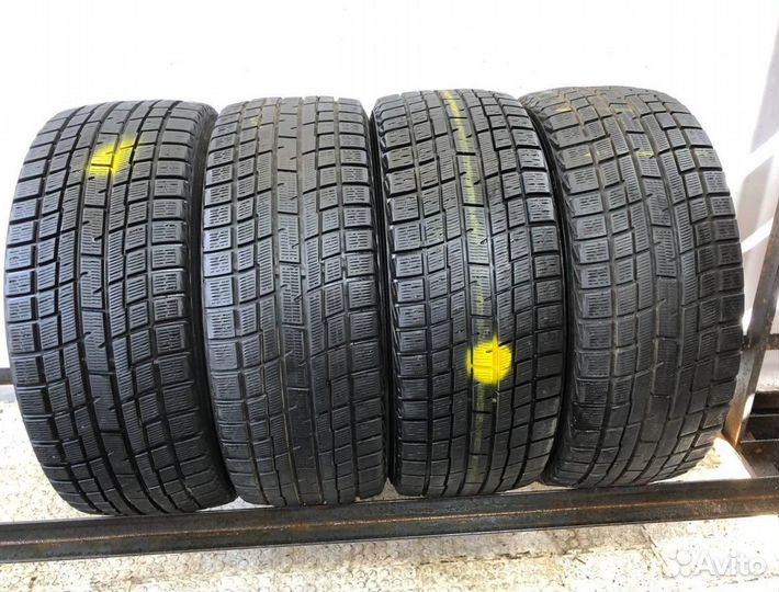 Yokohama Ice Guard IG30 215/45 R17 99W