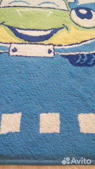 Ковер в детскую комнату бу короткошерстный