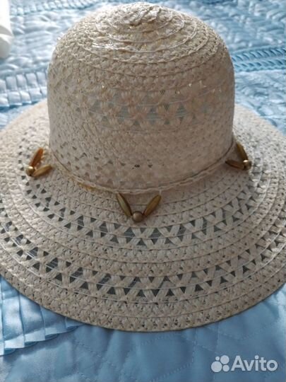 Шляпа женская соломенная