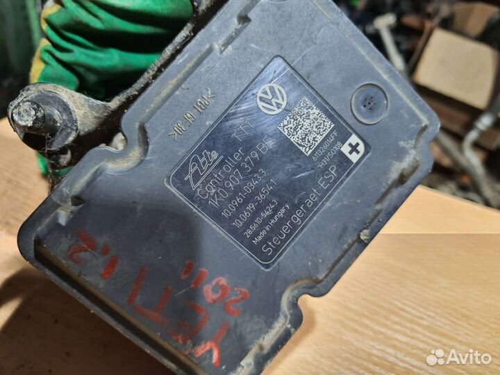 Блок ABS Skoda Yeti 2011 1.2