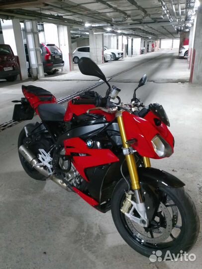 BMW S1000r