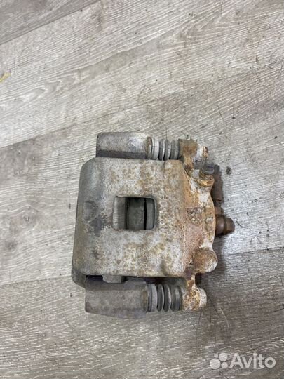 Суппорт тормозной передний правый Chery Kimo (A1)