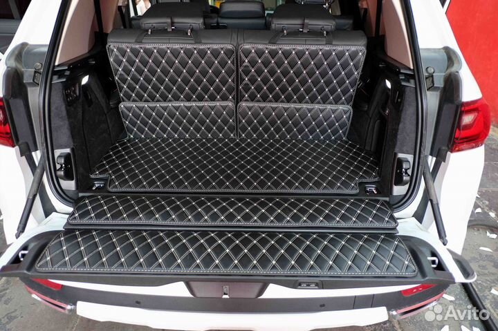 3Д коврики в багажник BMW X7 2021