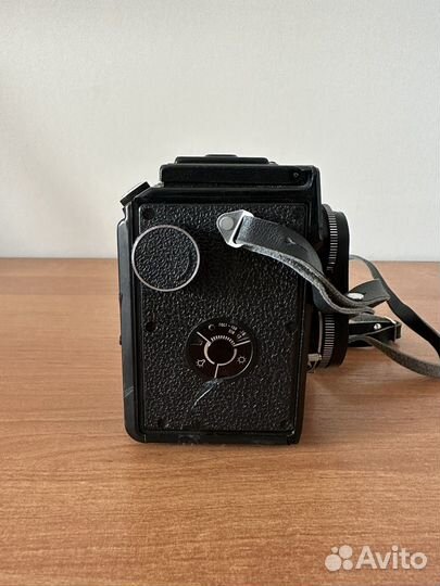 Плёночный фотоаппарат Lubitel 166 Universal