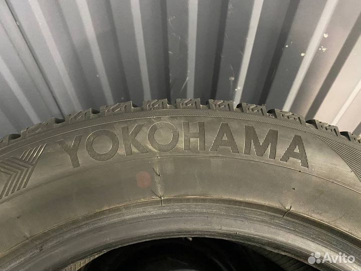 Yokohama Ice Guard Stud IG55 235/55 R17 103T