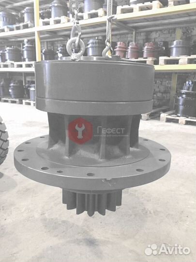 Поворотный редуктор Hyundai R180LC-7