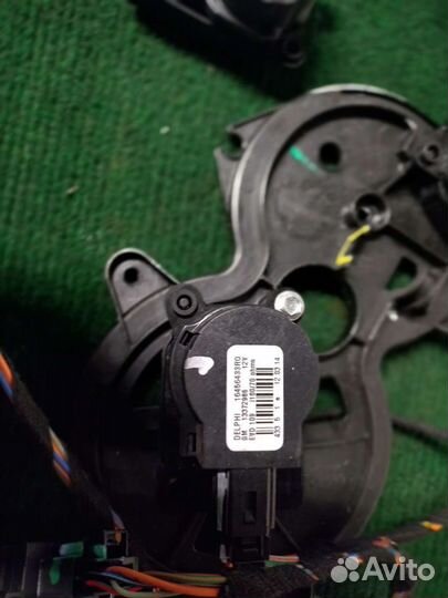 Моторчик заслонки отопителя Opel Mokka