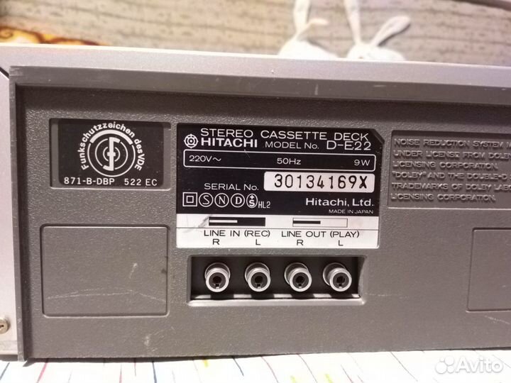 Дека кассетная Hitachi model D-E22