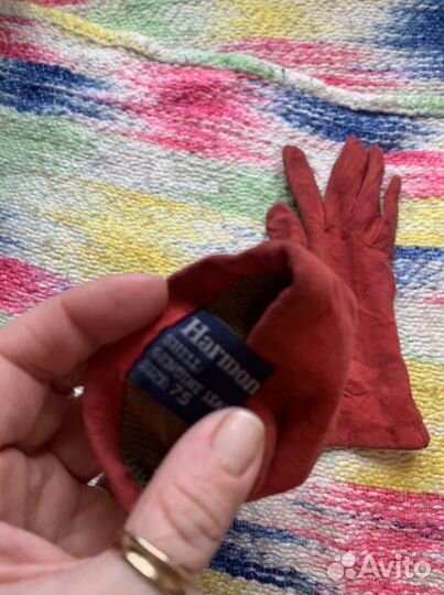 Перчатки б/у среднее состояние