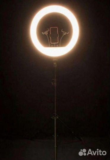 Кольцевая лампа со штативом